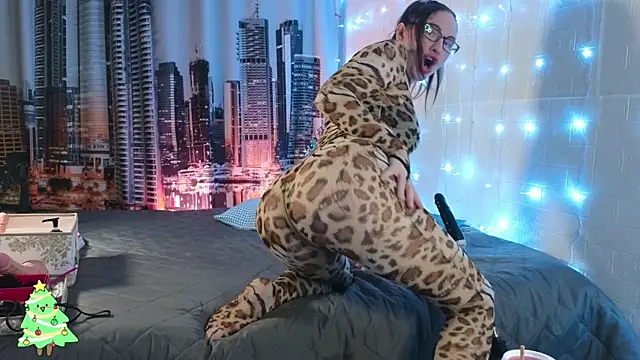 DashaHart online show from 12-13-25, 07:53