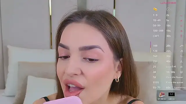 BellaHalles online show from 03-07-26, 05:37