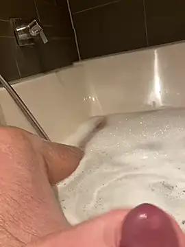 Snapshot of LivingLegend1978 chatting on 01-28-25, 06:28 LivingLegend1978 online show from 01-28-25, 06:28