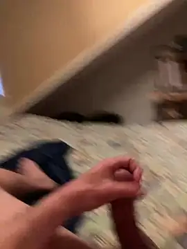 Snapshot of LivingLegend1978 chatting on 03-20-25, 05:47 LivingLegend1978 online show from 03-20-25, 05:47