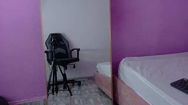 LoveQueen2 online show from 03-18-26, 11:46