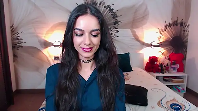 Snapshot of KatherineBisou chatting on 10-08-25, 06:38 KatherineBisou online show from 10-08-25, 06:38