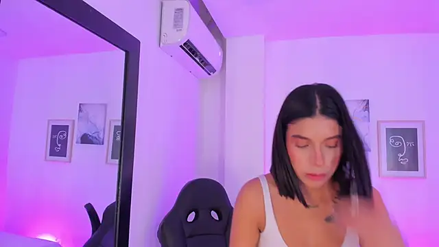 emelie 89 online show from 03-13-25, 01:29