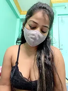 Snapshot of Monalisa_Singh chatting on 03-09-25, 03:05 Monalisa Singh online show from 03-09-25, 03:05