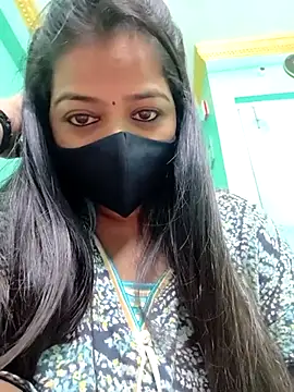 Snapshot of Monalisa_Singh chatting on 10-08-25, 05:32 Monalisa Singh online show from 10-08-25, 05:32