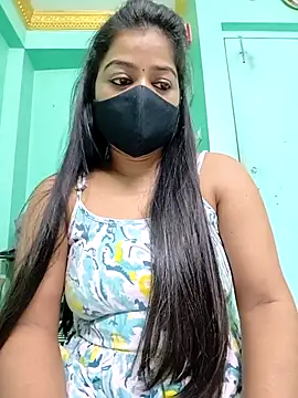 Snapshot of Monalisa_Singh chatting on 10-21-25, 06:30 Monalisa Singh online show from 10-21-25, 06:30