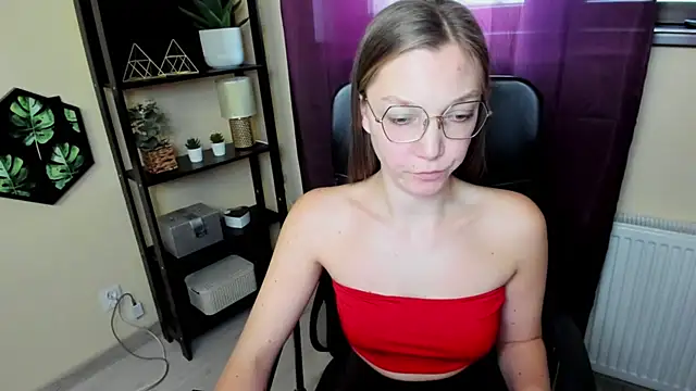 EmillyPlay online show from 03-19-25, 01:18