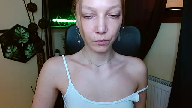 EmillyPlay online show from 04-02-26, 11:08