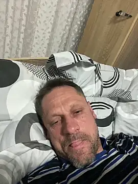 Yourhotboy 42 online show from 03-22-25, 07:42