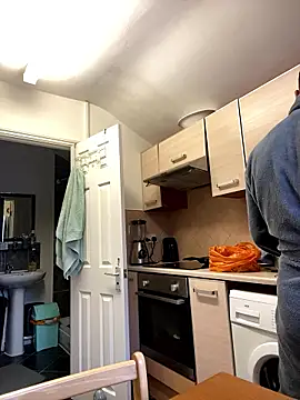 Yourhotboy 42 online show from 01-11-26, 12:10