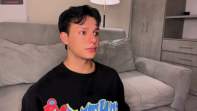 Snapshot of Alexxblue chatting on 03-12-26, 01:12 Alexxblue online show from 03-12-26, 01:12