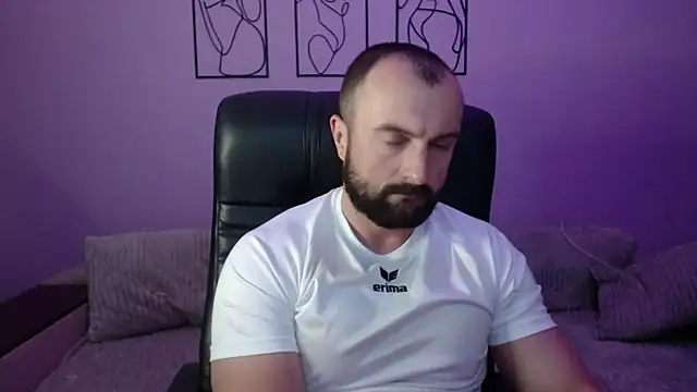brindlefly6969 online show from 06-04-26, 10:43