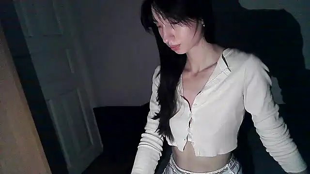 Snapshot of ElizaSwon chatting on 11-24-25, 05:12 ElizaSwon online show from 11-24-25, 05:12