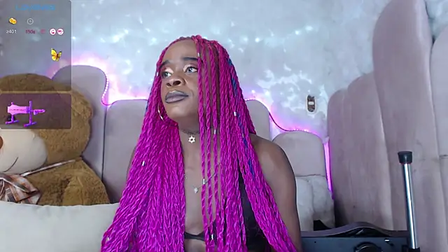 Snapshot of puca_ebony chatting on 01-24-25, 01:35 puca ebony online show from 01-24-25, 01:35