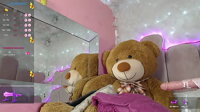 Snapshot of puca_ebony chatting on 01-29-25, 03:37 puca ebony online show from 01-29-25, 03:37