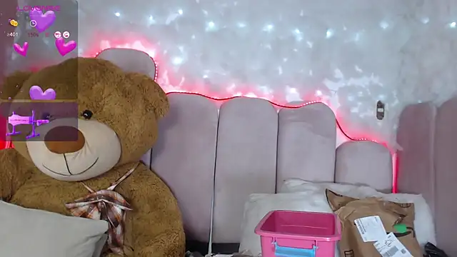 Snapshot of puca_ebony chatting on 02-14-25, 01:45 puca ebony online show from 02-14-25, 01:45