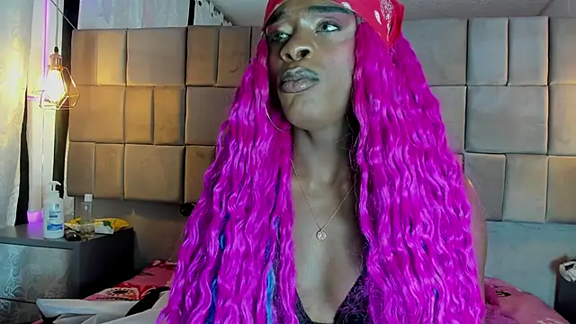 Snapshot of puca_ebony chatting on 03-09-25, 01:46 puca ebony online show from 03-09-25, 01:46