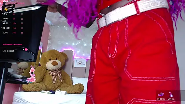 Snapshot of puca_ebony chatting on 03-20-25, 02:19 puca ebony online show from 03-20-25, 02:19