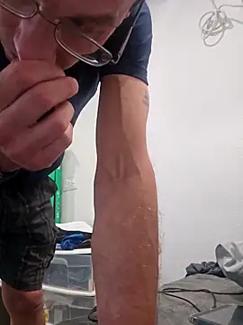 Iliketocooksquirt25 online show from 04-21-26, 03:02