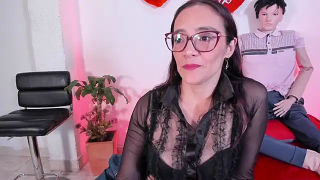 Jessica Herrera  online show from 11-07-25, 09:48