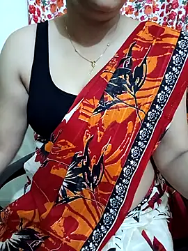 Snapshot of Priya_Boudi chatting on 10-28-25, 06:10 Priya Boudi online show from 10-28-25, 06:10