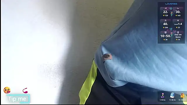 Snapshot of GrayHornyX chatting on 10-24-25, 07:49 GrayHornyX online show from 10-24-25, 07:49