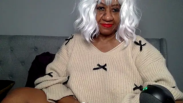 Snapshot of BreanaDivine chatting on 01-04-25, 05:05 BreanaDivine online show from 01-04-25, 05:05