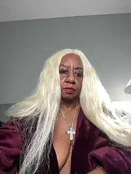 Snapshot of BreanaDivine chatting on 02-23-25, 04:57 BreanaDivine online show from 02-23-25, 04:57