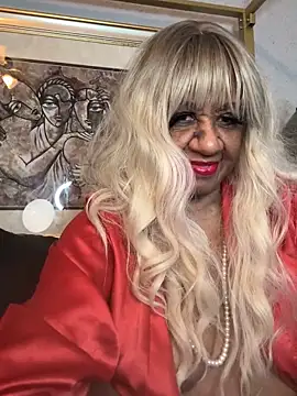 Snapshot of BreanaDivine chatting on 02-13-26, 05:03 BreanaDivine online show from 02-13-26, 05:03