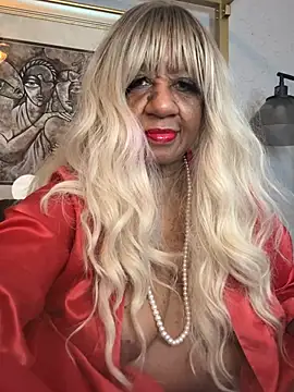 Snapshot of BreanaDivine chatting on 02-20-26, 12:49 BreanaDivine online show from 02-20-26, 12:49