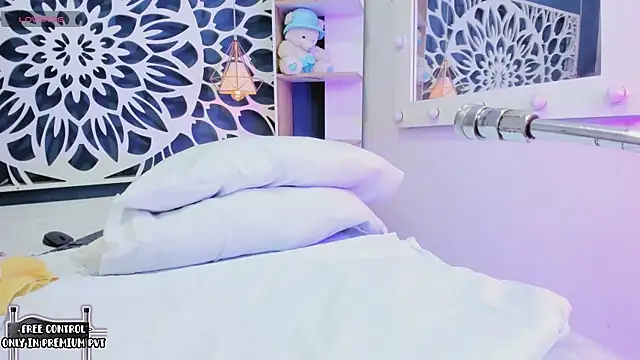 amalla  online show from 04-15-26, 06:48