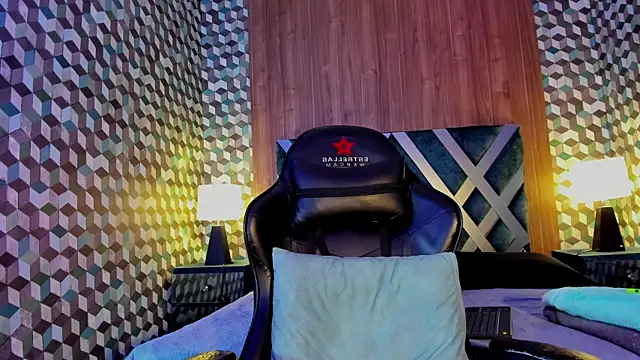 Michael magno online show from 02-17-25, 02:48