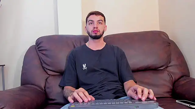 Michael magno online show from 10-11-25, 12:54