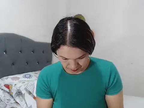 Snapshot of Chantal_hott chatting on 03-13-25, 04:23 Chantal hott online show from 03-13-25, 04:23