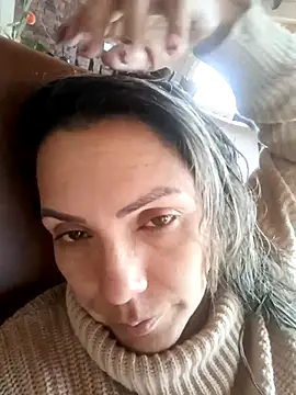 Snapshot of Chantal_hott chatting on 10-02-25, 08:05 Chantal hott online show from 10-02-25, 08:05