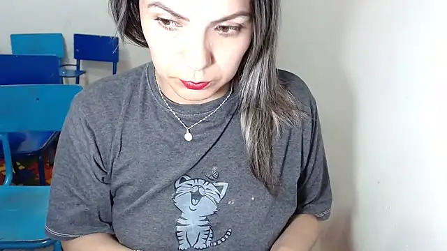 Snapshot of Chantal_hott chatting on 12-04-25, 08:56 Chantal hott online show from 12-04-25, 08:56