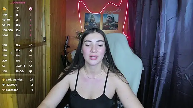 Snapshot of Fiery_Brunette_ chatting on 12-30-24, 07:04 Fiery Brunette online show from 12-30-24, 07:04