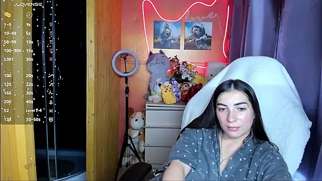 Snapshot of Fiery_Brunette_ chatting on 09-27-25, 09:36 Fiery Brunette online show from 09-27-25, 09:36