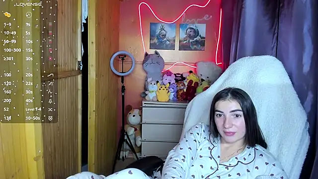 Snapshot of Fiery_Brunette_ chatting on 10-08-25, 05:49 Fiery Brunette online show from 10-08-25, 05:49