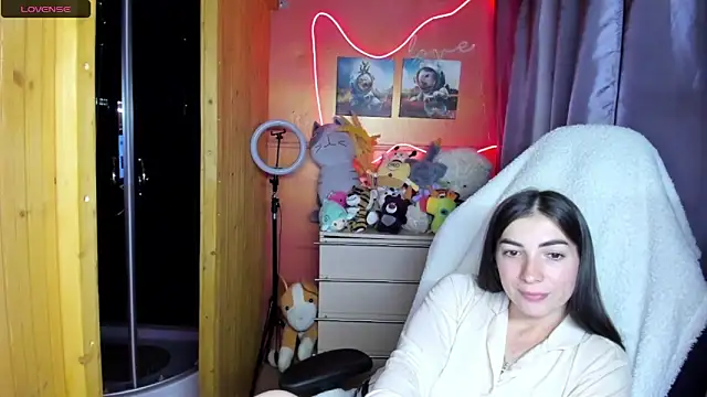 Snapshot of Fiery_Brunette_ chatting on 05-21-26, 06:53 Fiery Brunette online show from 05-21-26, 06:53
