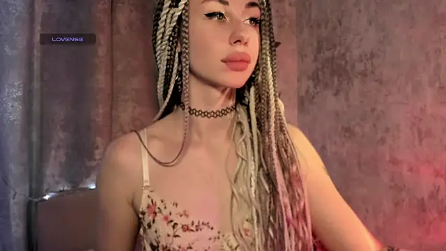 Snapshot of elena_addiction chatting on 07-05-26, 04:25 elena addiction online show from 07-05-26, 04:25