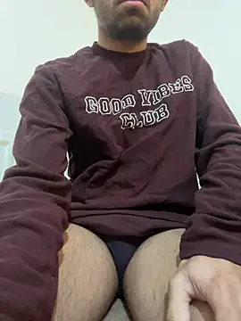 Snapshot of rhuh3991 chatting on 01-01-25, 09:28 rhuh3991 online show from 01-01-25, 09:28