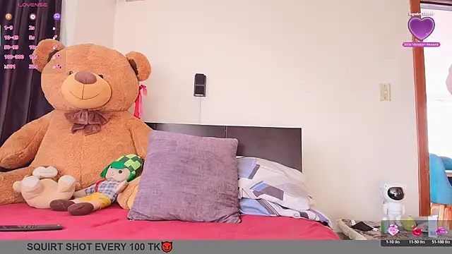 Snapshot of Samanntthaa__ chatting on 05-08-26, 01:05 Samanntthaa online show from 05-08-26, 01:05