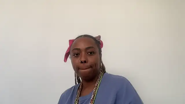 ChocolateCakeQueen online show from 11-17-25, 08:03