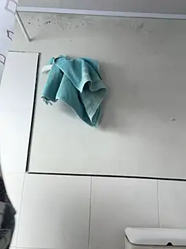 hannahb-e online show from 01-19-25, 12:17