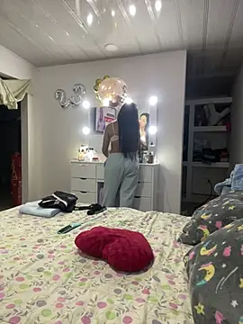 hannahb-e online show from 01-22-25, 11:32