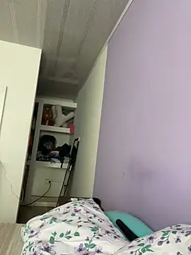 hannahb-e online show from 01-31-25, 06:47