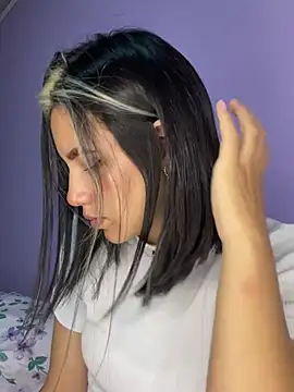 hannahb-e online show from 03-04-25, 10:49