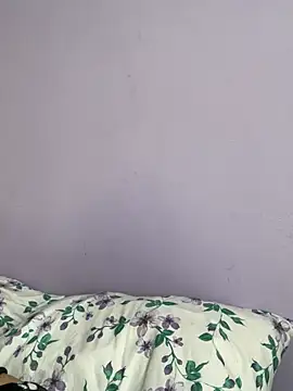 hannahb-e online show from 03-06-25, 04:07