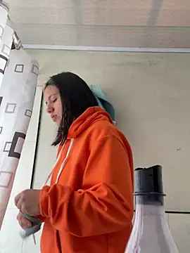 hannahb-e online show from 03-07-25, 04:22